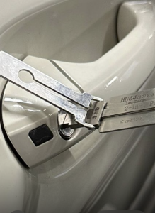 Car Locksmith Near Me | Mercedes lock picked open by 247Locksmiths Leeds.