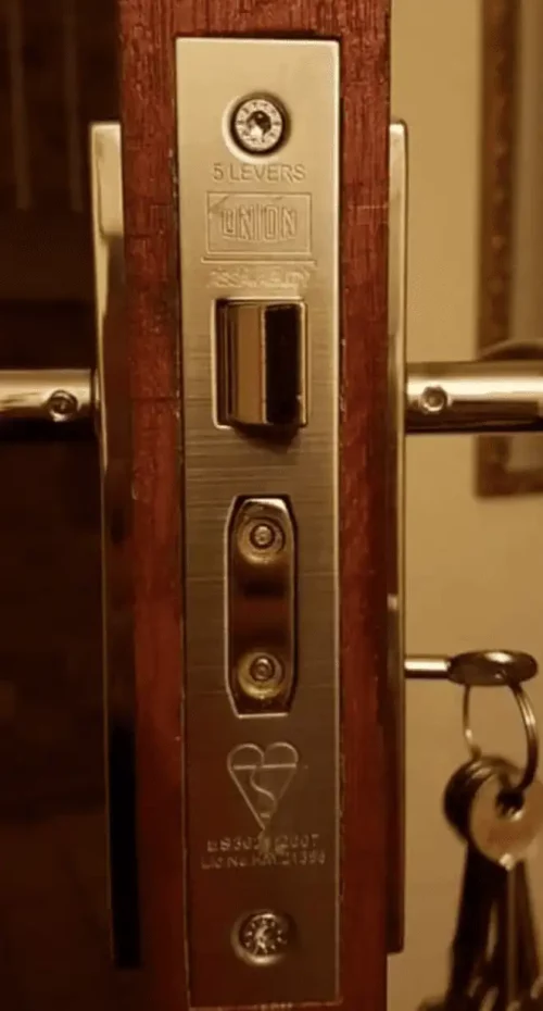5 lever British Standard Mortice Sash lock upgrade.