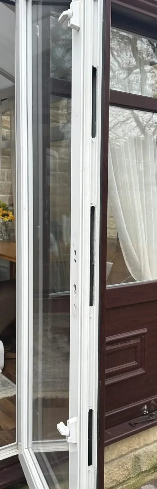 Locksmith Yeadon. Faulty Upvc Door Mechanism Replaced. Locksmith Yeadon. Working on a Upvc Door Mechanism.