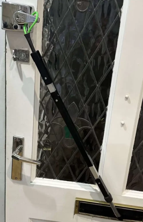 Emergency lock out services in Kirkstall Locked out Kirkstall. Emergency locksmith Kirkstall.