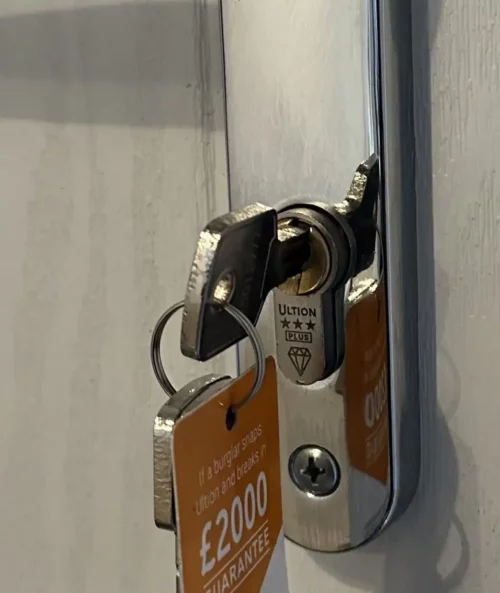 Anti-snap locks Cookridge. Locksmith Cookridge Leeds.