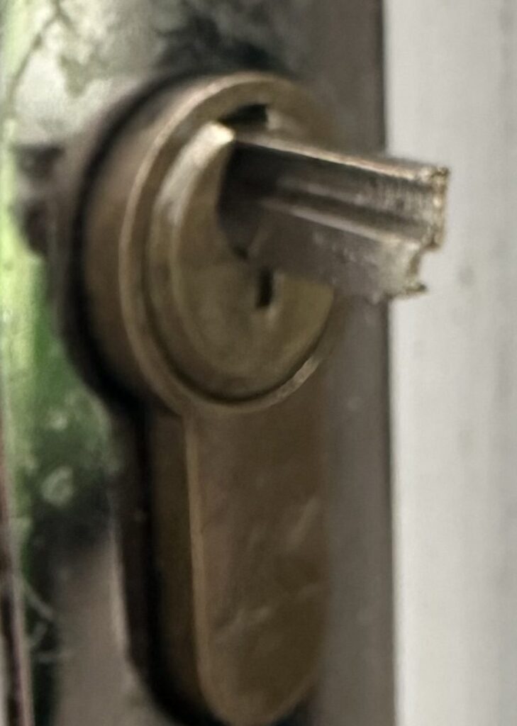 Locked Out. Key Snapped In the Lock in Leeds