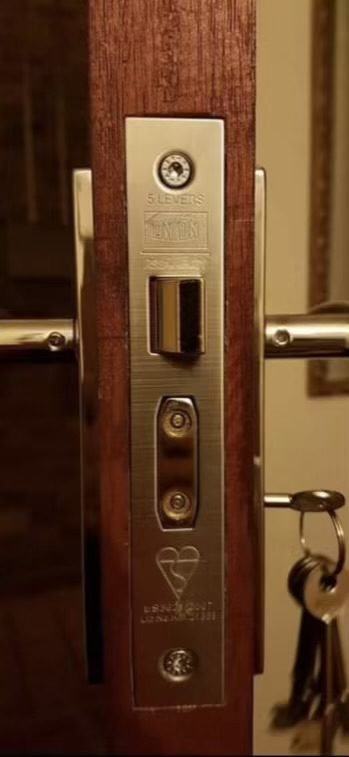 5Lever British Standard Mortice Lock. Locksmith Crossgates 5Lever British Standard Mortice Lock. Locksmith Crossgates