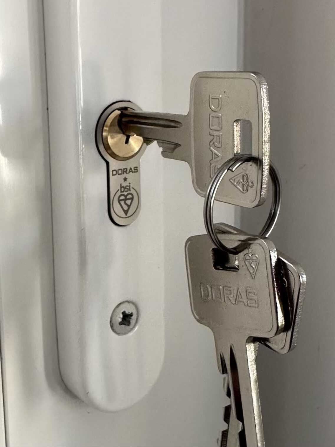 1 star anti snap lock with new keys New security lock installed